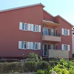 Lejlighed Pinta Mit Blick Auf Wasser By Interhome Dajla