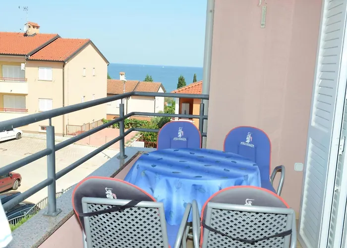 Apartment Pinta Mit Blick Auf Wasser By Interhome