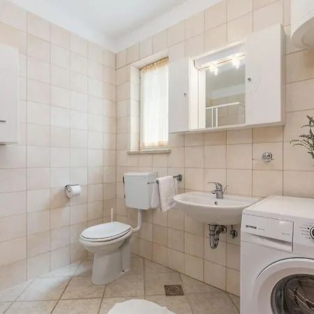 Apartment Pinta Mit Blick Auf Wasser By Interhome